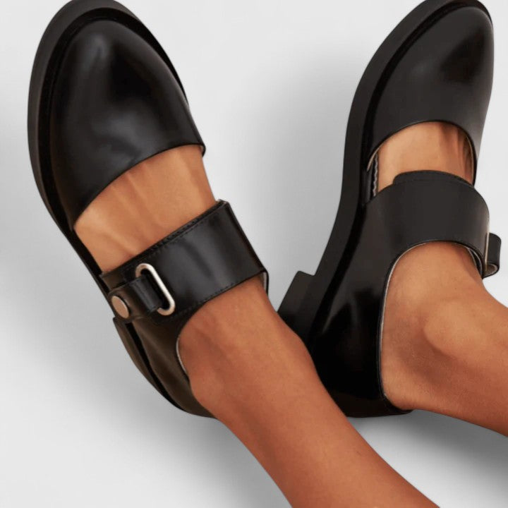 Lyssavelle - Stylish Elegance Footwear