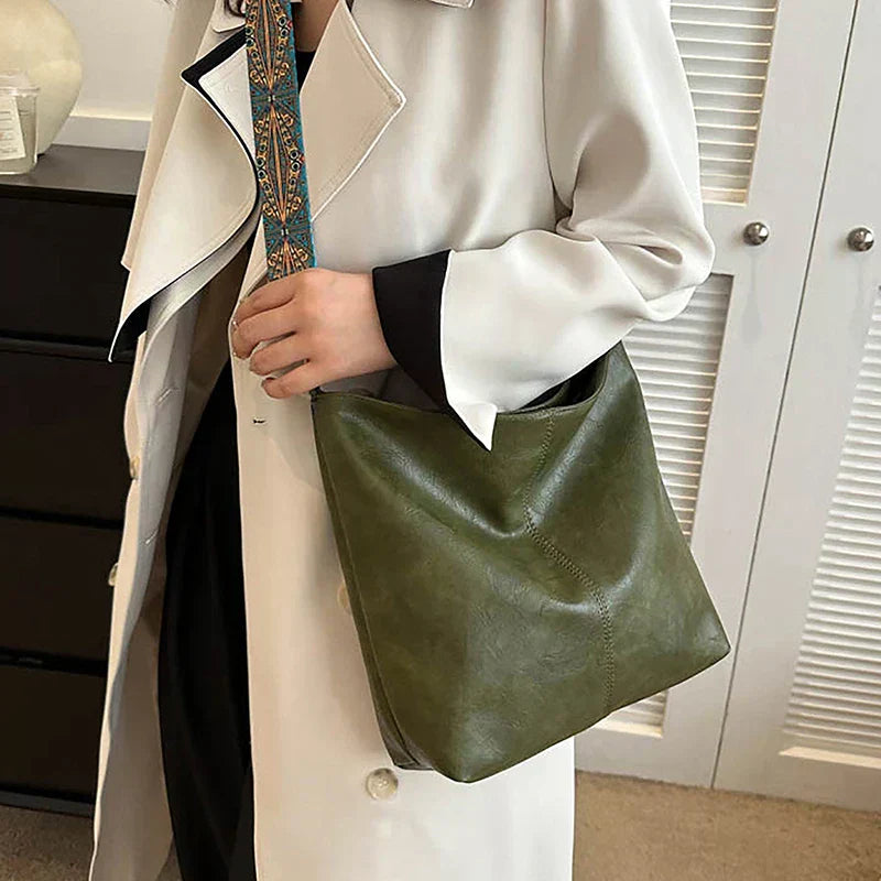 Sophia | Timeless Shoulder Bag with Customizable Patterned Strap
