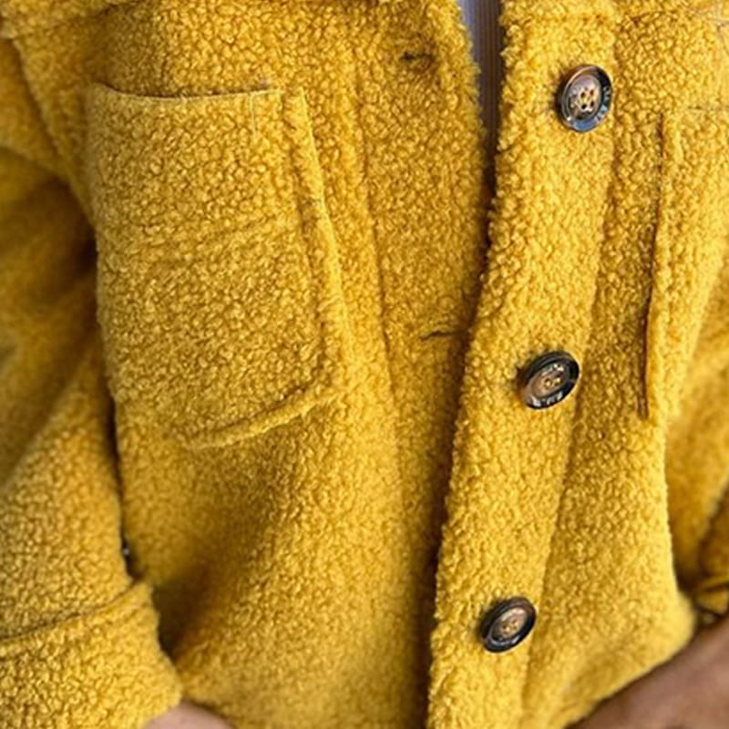 Kelly – Cozy coat for chilly days