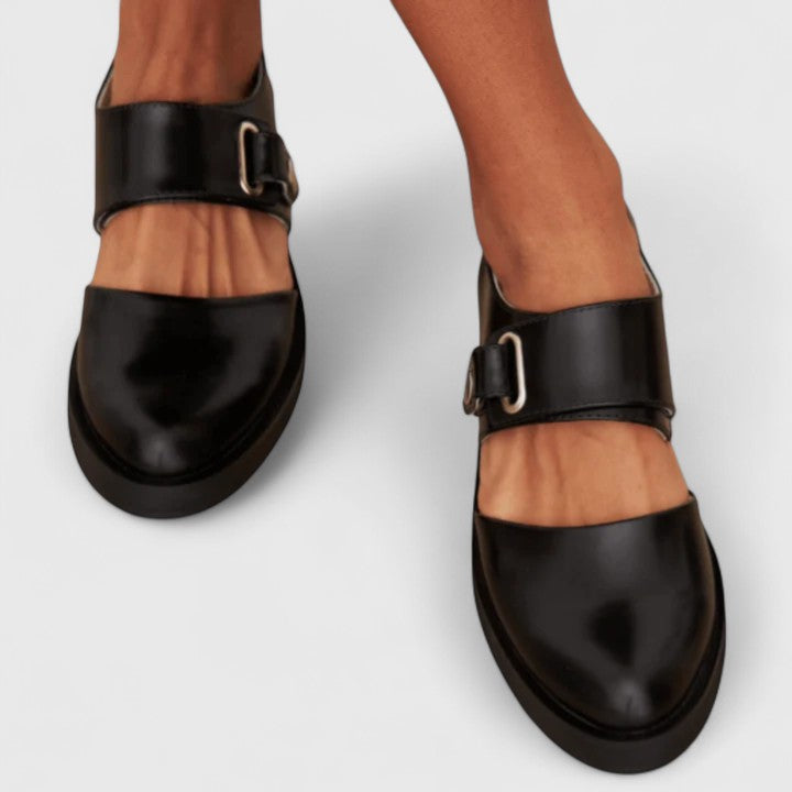 Lyssavelle - Stylish Elegance Footwear