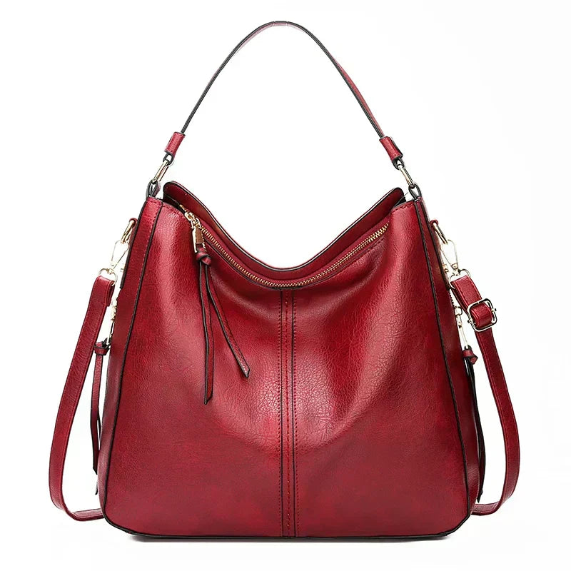 Bonnie | Chic and roomy everyday bag in timeless black