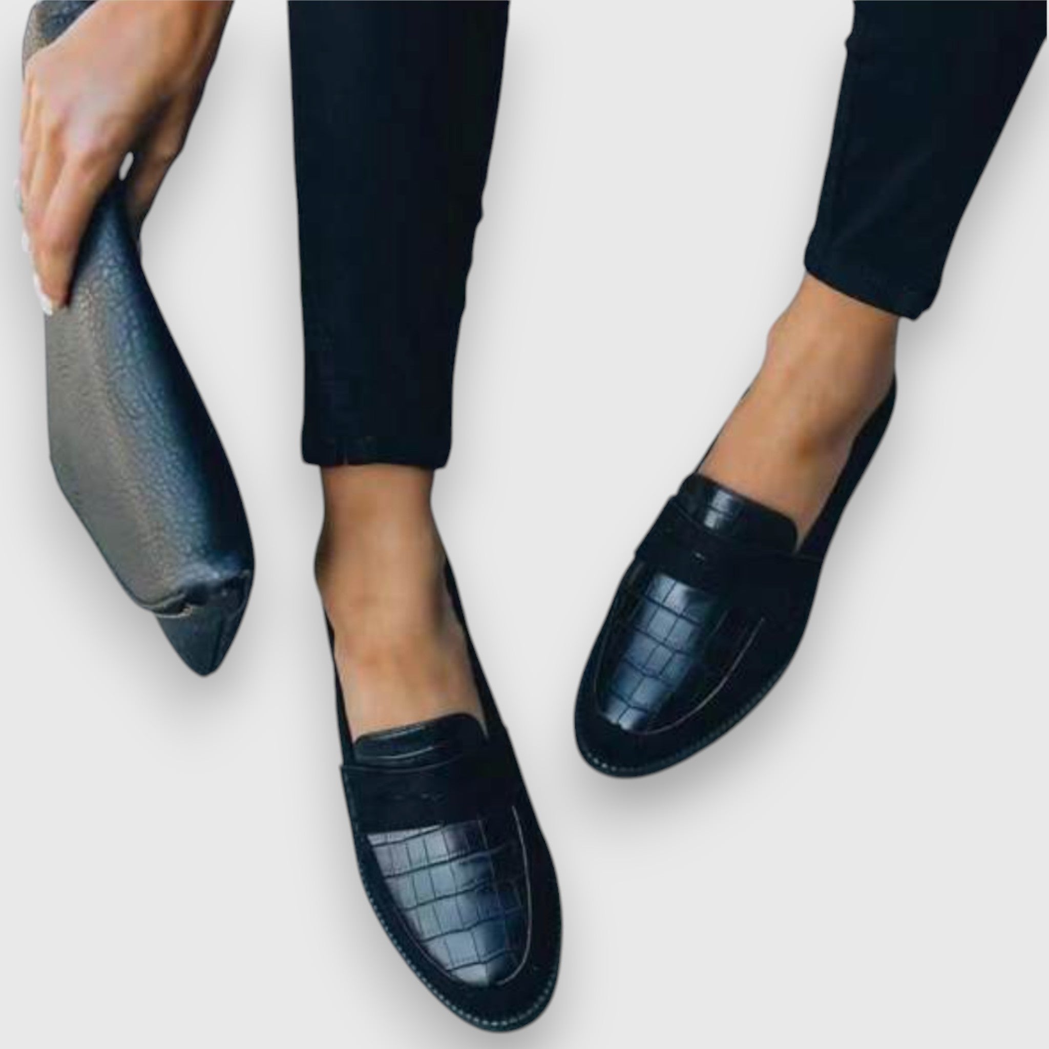 Sara – Classic Loafer