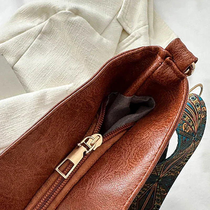 Sophia | Timeless Shoulder Bag with Customizable Patterned Strap