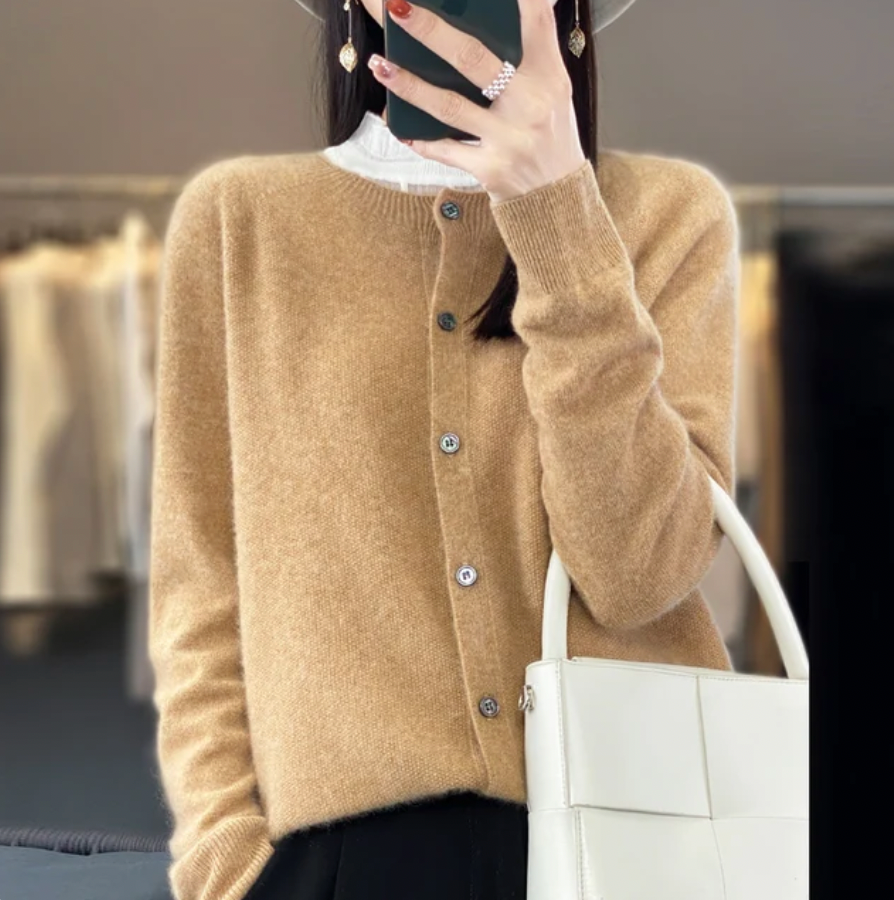 Leyla | Classic Cardigan