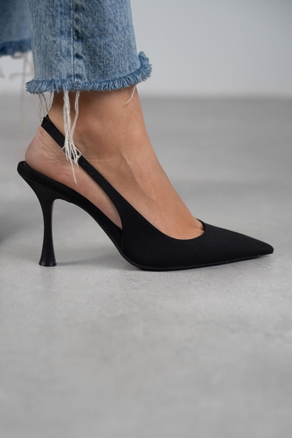 June – Suede Orthopedic Sandals