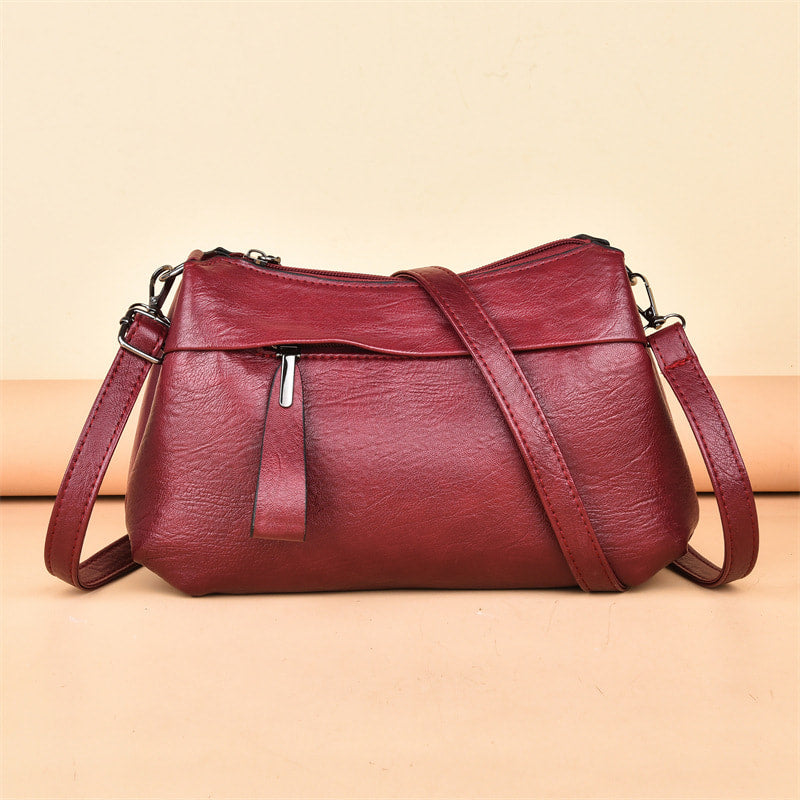 Monroe™ Chic Shoulder Bag with Timeless Elegance